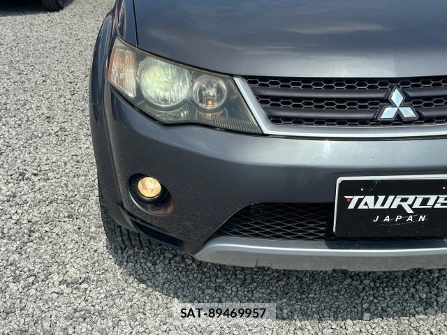 Mitsubishi OUTLANDER 2008-02 8817734-17