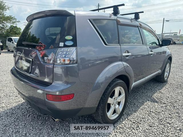 Mitsubishi OUTLANDER 2008-02 8817734-6