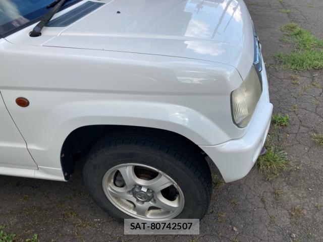 Mitsubishi PAJERO MINI 2005-05 8813600-2
