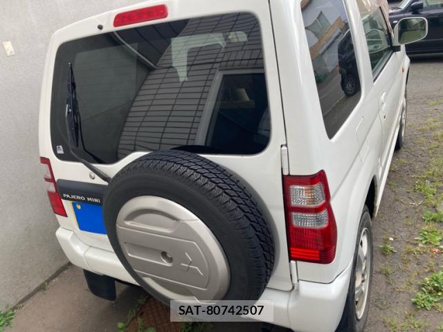 Mitsubishi PAJERO MINI 2005-05 8813600-3