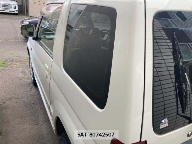 Mitsubishi PAJERO MINI 2005-05 8813600-5