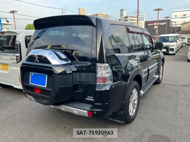 Mitsubishi PAJERO 2016-04 8814353-2