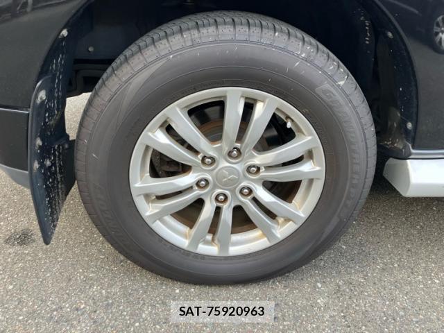 Mitsubishi PAJERO 2016-04 8814353-5