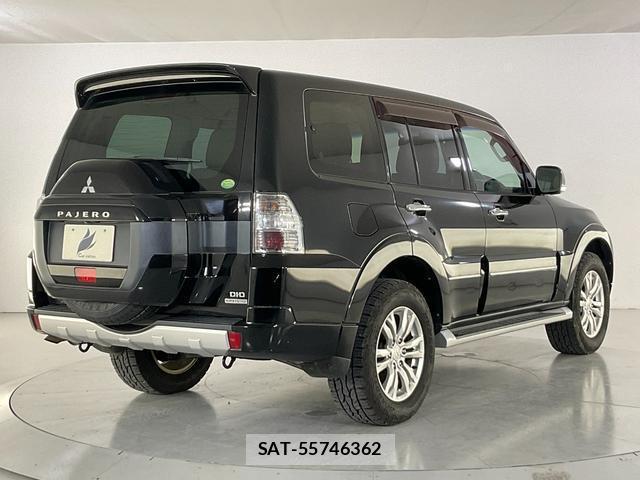 Mitsubishi PAJERO 2015-09 8817388-6