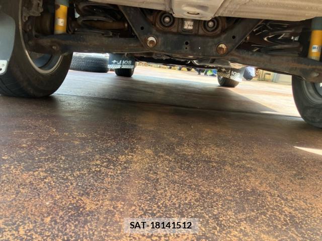 Mitsubishi PAJERO 2014-12 8817445-6