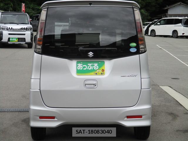 Suzuki PALETTE 2013-01 8817781-2