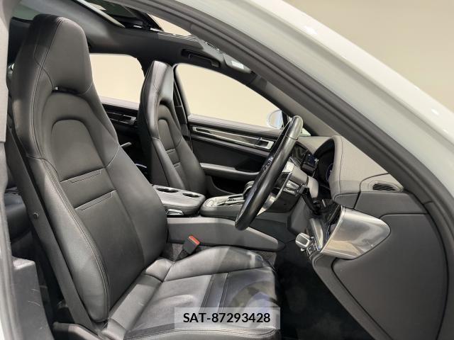 Porsche PANAMERA 2020-09 8812740-4