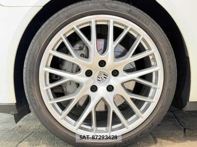 Porsche PANAMERA 2020-09 8812740-8