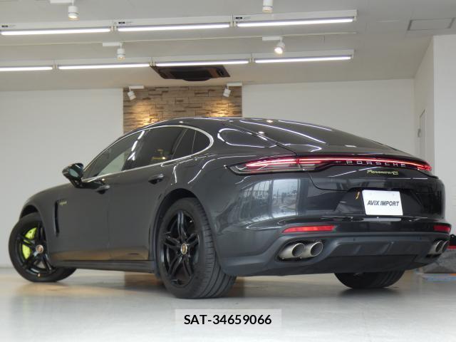 Porsche PANAMERA 2021-07 8813906-1