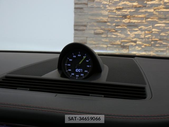 Porsche PANAMERA 2021-07 8813906-11