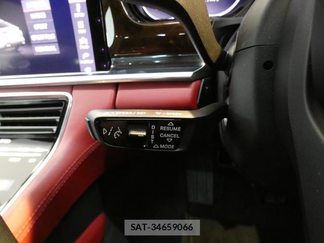 Porsche PANAMERA 2021-07 8813906-15
