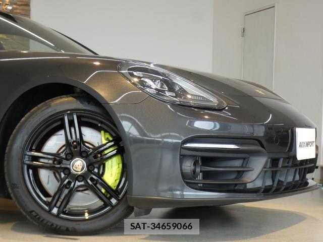 Porsche PANAMERA 2021-07 8813906-4