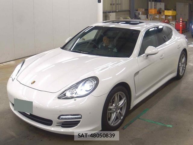 Porsche PANAMERA 2012-06 8814966-0