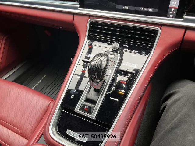 Porsche PANAMERA 2018-12 8815717-6