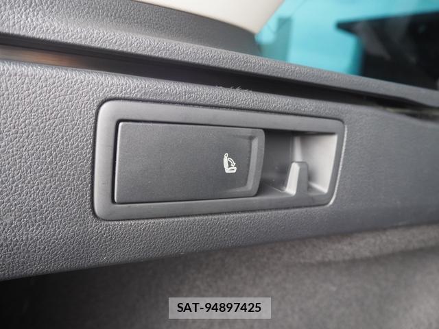 VolksWagen PASSAT VARIANT 2016-03 8816983-17
