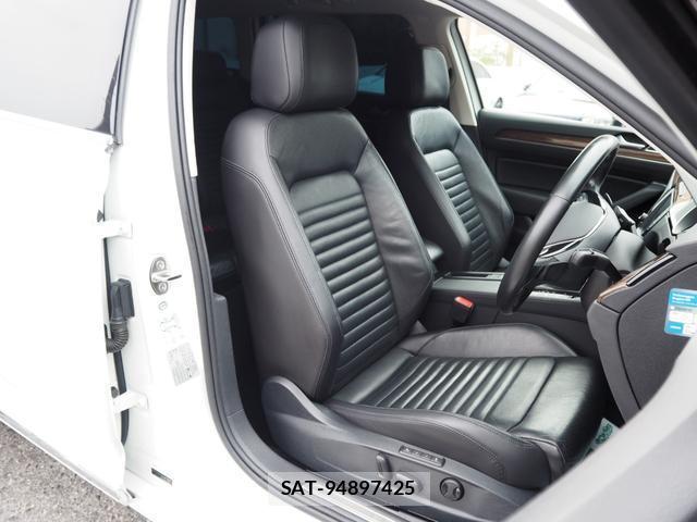 VolksWagen PASSAT VARIANT 2016-03 8816983-7