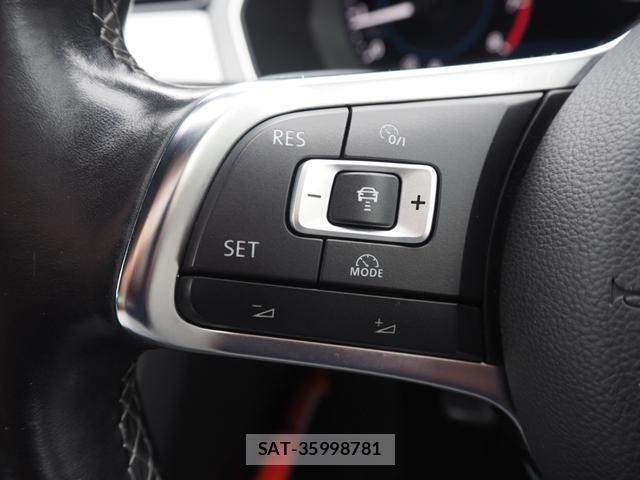 VolksWagen PASSAT VARIANT 2016-09 8816984-12