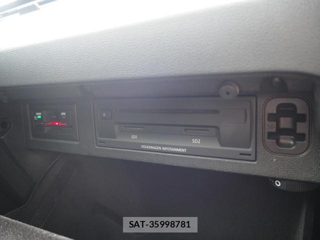 VolksWagen PASSAT VARIANT 2016-09 8816984-16