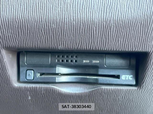 Toyota PASSO 2012-01 8812235-4