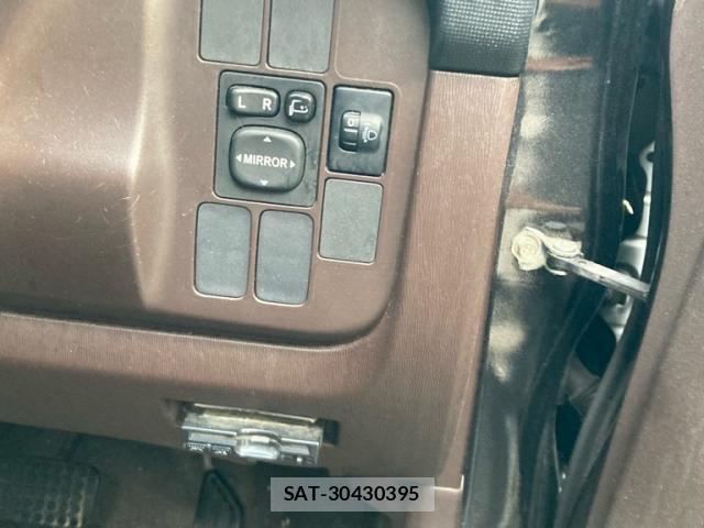 Toyota PASSO 2012-08 8813871-14