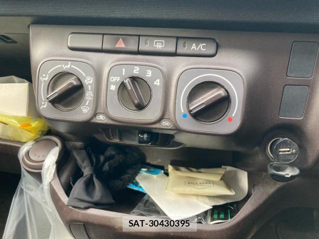 Toyota PASSO 2012-08 8813871-16