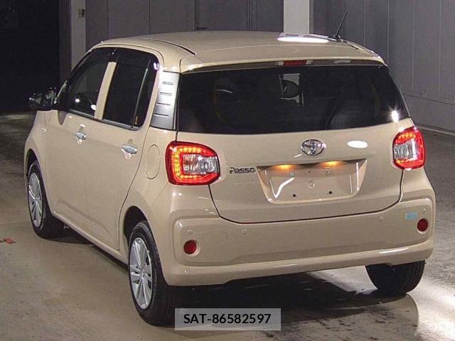 Toyota PASSO 2023-01 8816123-4