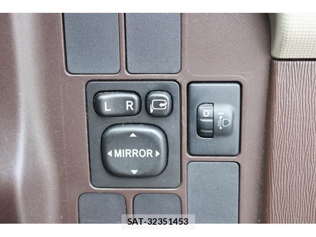 Toyota PASSO 2010-02 8817196-5