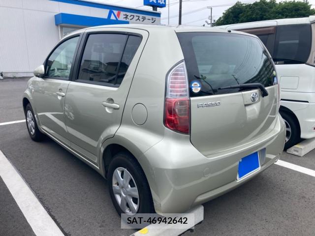Toyota PASSO 2010-01 8817466-13