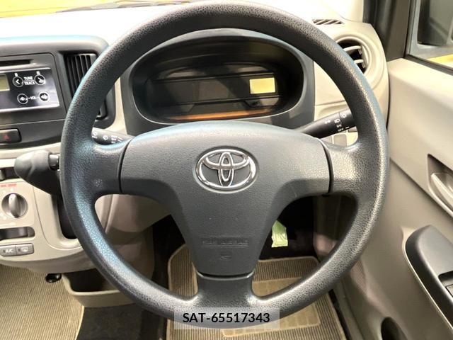 Toyota PIXIS EPOCH 2013-08 8814153-10
