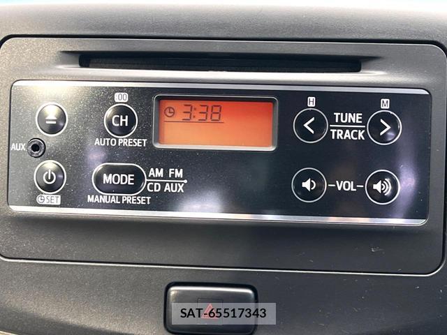 Toyota PIXIS EPOCH 2013-08 8814153-5