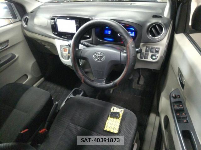 Toyota PIXIS EPOCH 2015-10 8814235-2