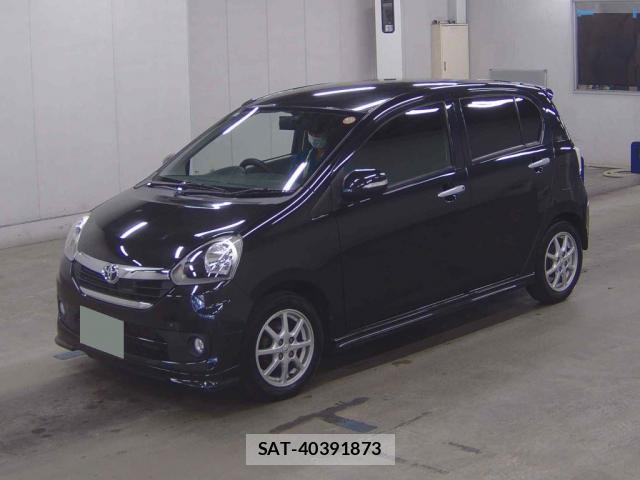 Toyota PIXIS EPOCH 2015-10 8814235-3