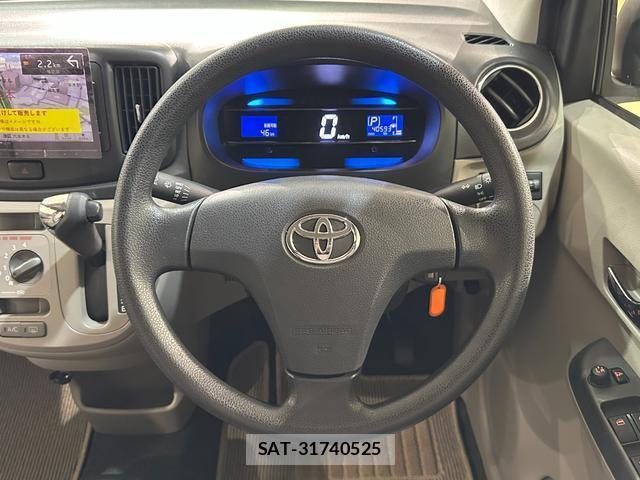 Toyota PIXIS EPOCH 2015-11 8817096-7
