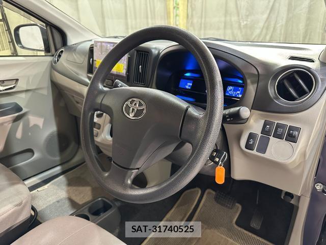 Toyota PIXIS EPOCH 2015-11 8817096-8
