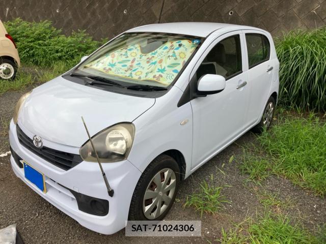 Toyota PIXIS EPOCH 2014-06 8817468-2