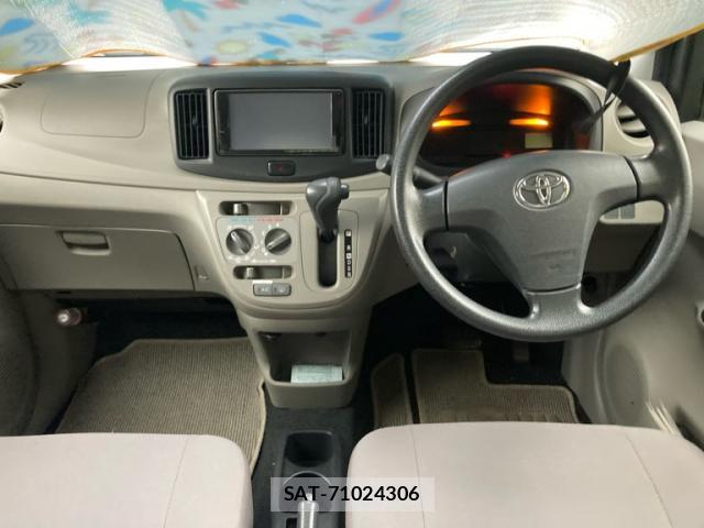 Toyota PIXIS EPOCH 2014-06 8817468-6