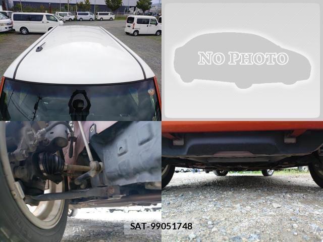 Toyota Pixis Mega 2017-09 8813834-6
