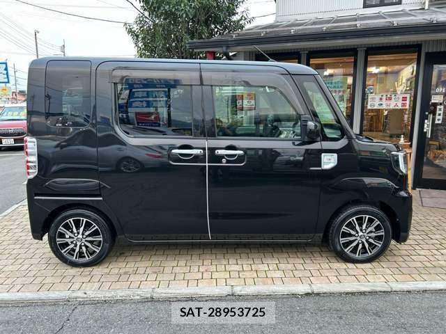 Toyota Pixis Mega 2020-03 8814494-5