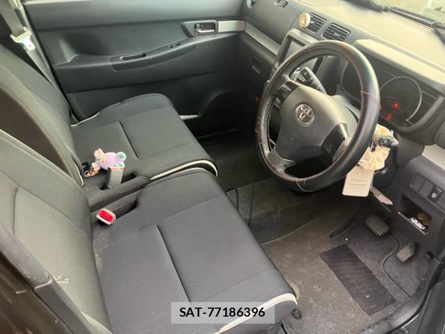 Toyota PIXIS SPACE 2015-07 8813628-9