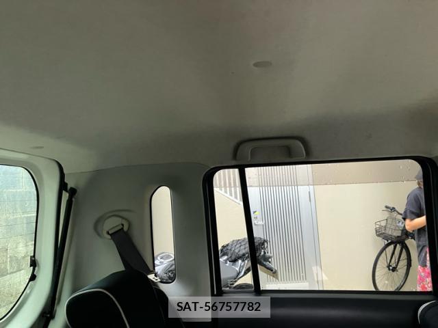 Toyota PIXIS SPACE 2012-11 8815258-10