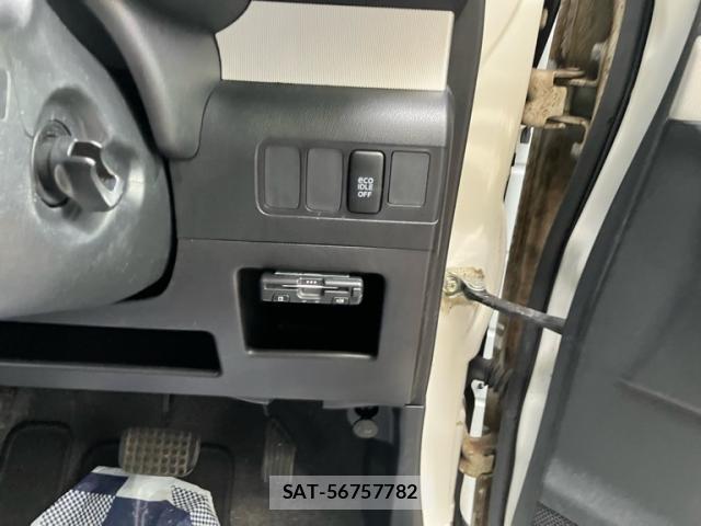 Toyota PIXIS SPACE 2012-11 8815258-16