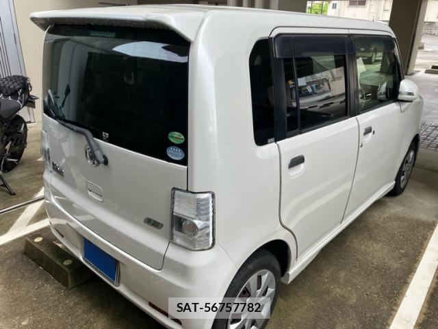 Toyota PIXIS SPACE 2012-11 8815258-2