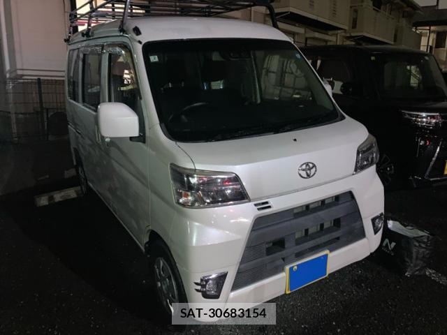 Toyota PIXIS VAN 2018-02 8817457-0