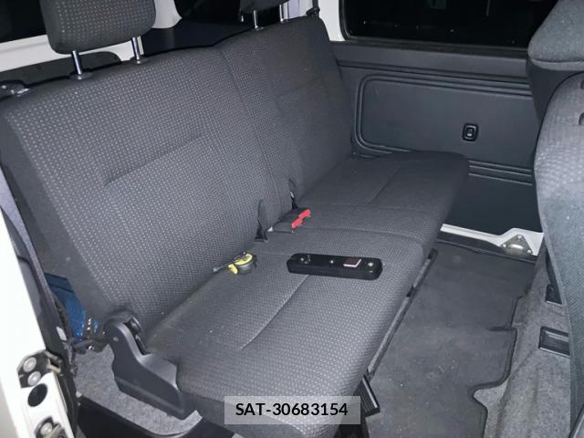 Toyota PIXIS VAN 2018-02 8817457-14