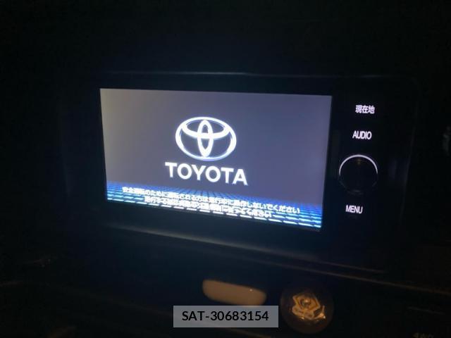 Toyota PIXIS VAN 2018-02 8817457-17
