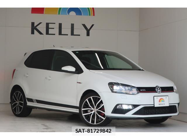 VolksWagen POLO 2016-06 8812102-1