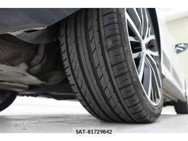 VolksWagen POLO 2016-06 8812102-17