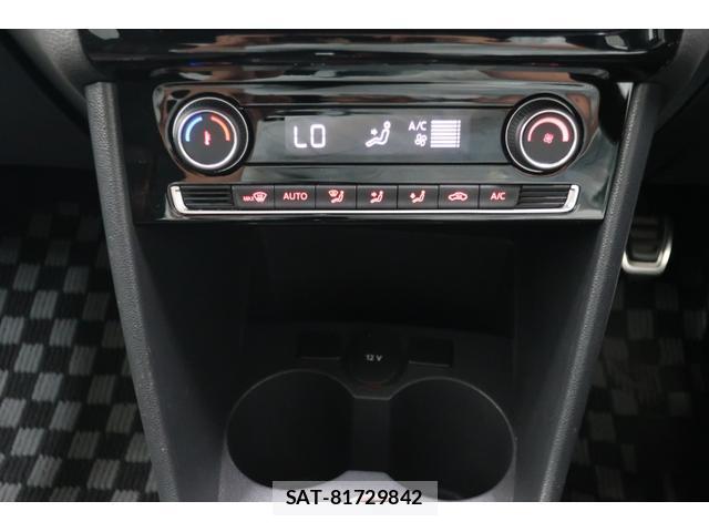 VolksWagen POLO 2016-06 8812102-8