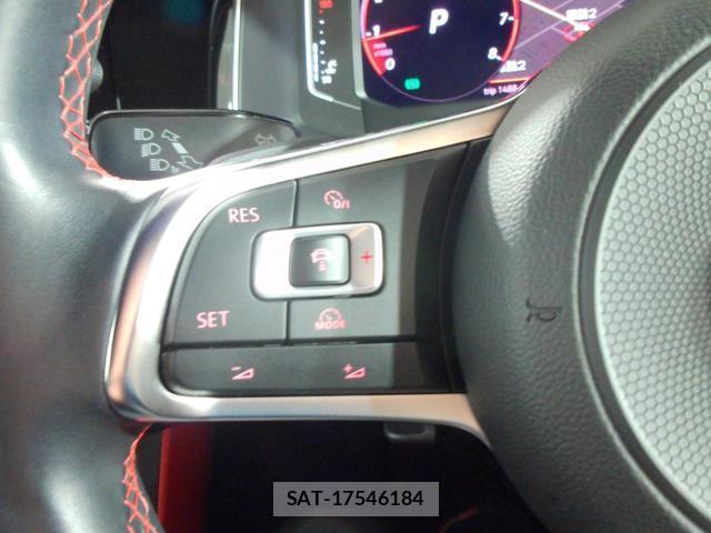 VolksWagen POLO 2019-08 8816256-7