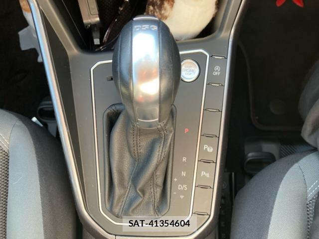 VolksWagen POLO 2019-01 8812392-14